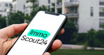 Immobilienscout24 erleichtert den Zugang zu Immobilien für Mieter und Käufer. (Foto: AdobeStock - 503269498 keBu.Medien)